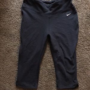 Nike capris women’s